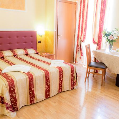 เรซิเดนซา กี Bed & Breakfast โรม ภายนอก รูปภาพ